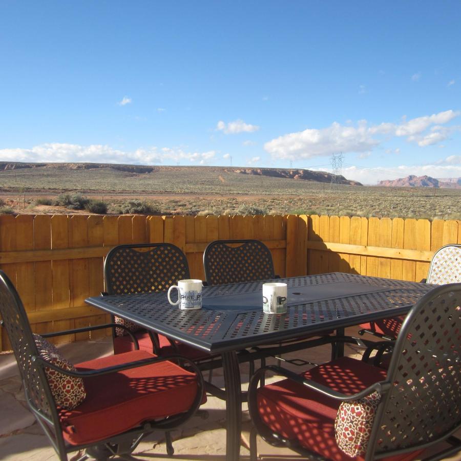 Local View Pet Friendly Boat Parking Close To Antelope Canyon Horseshoebend Page Exterior photo