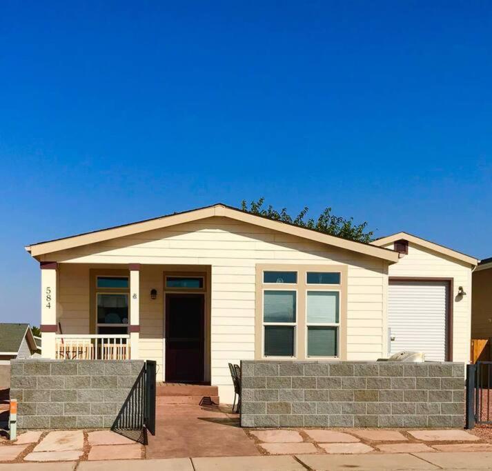 Local View Pet Friendly Boat Parking Close To Antelope Canyon Horseshoebend Page Exterior photo